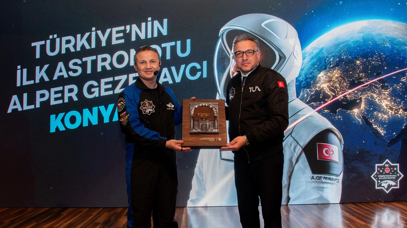 Türkiye'nin İlk Astronotu Gezeravcı, Selçuk Üniversitesinde